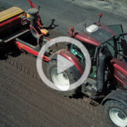 Valtra T Vaderstad Tempo kukurydza 2022 film 180x180 Szkolenia operatorów siewników Väderstad Tempo