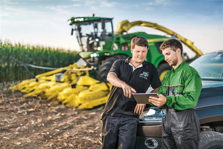 r2c021720 LSC 01 Zbiór traw z nowoczesną technologią   poznaj John Deere HarvestLab