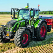 John Deere AutoTrac flota mieszana 180x180 Siew bezpośredni   sprawdzone rozwiązania w ciągnikach do tego zadania