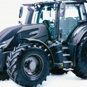 Valtra Q 180x180 10 lecie VALTRA UNLIMITED – Rozwiązania szyte na miarę