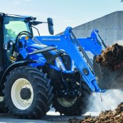 New Holland T5 180x180 Traktory w dalszym ciągu sprzedają się świetnie. W listopadzie zarejestrowano 1034 nowych maszyn