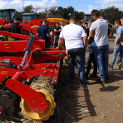 Mistrzowie Pola 2022 180x180 Väderstad rozbudowuje fabrykę i zwiększa moce produkcyjne