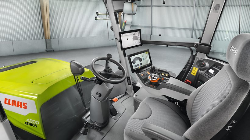 2022 10 26 de de xerion pic 3 CLAAS XERION z nową generacją przekładni i zwiększoną wydajnością hydrauliczną