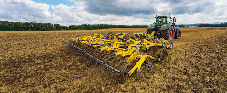 Bednar FENIX FO PROFI Mokro ale walczą! W ciągniki Deutz Fahr i John Deere + Claas Jaguar 840   FOTO