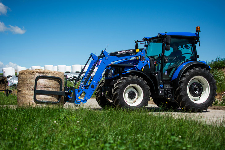 New Holland T5 100S StageV 22 New Holland wprowadza nowy model T5S i odświeżoną serię T5 Utility Powershuttle