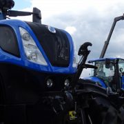 New Holland sprzedaz ciagnikow pazdziernik 180x180 Sprzedaż ciągników w Polsce według danych z CEPIK – kwiecień 2022 r.