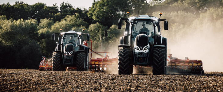 Valtra Q Farm Machine 2023 1 Pielnik do kukurydzy MONOSEM z nowym podsiewaczem nawozów