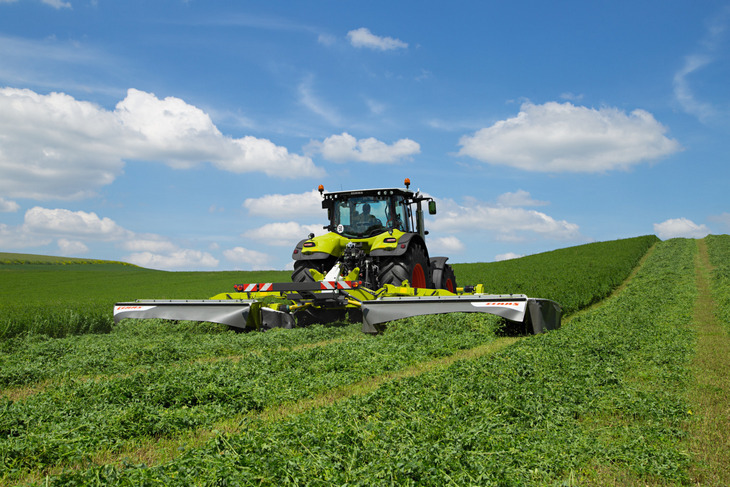 Claas oszczednosc paliwa kosiarka Sposoby na oszczędność paliwa podczas pracy kosiarką oraz prasą zwijającą CLAAS