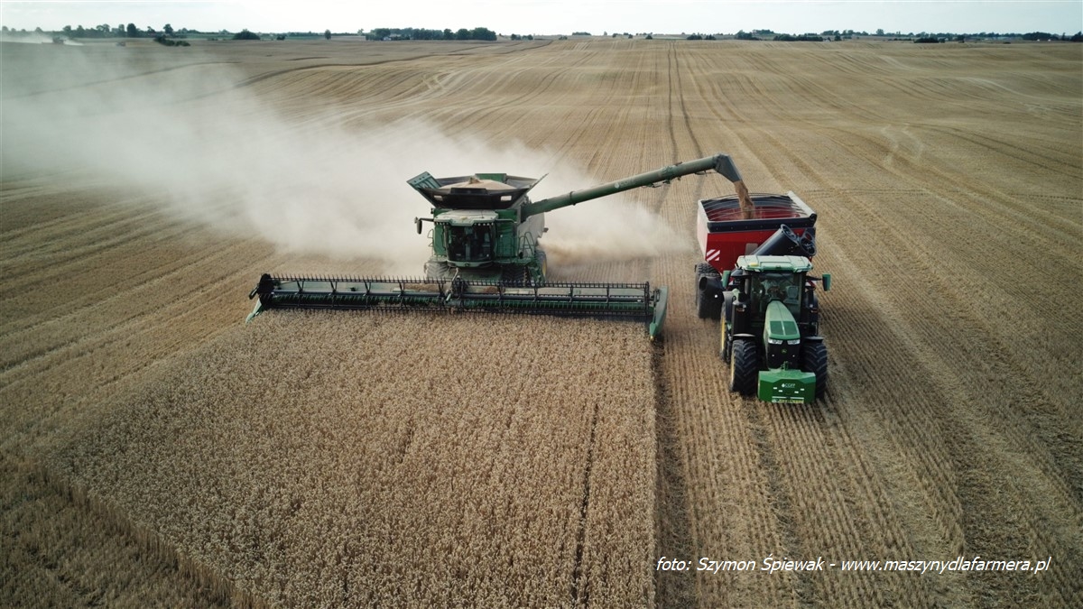 IS DJI 0095 John Deere X9 1100   Król wydajności w kukurydzy. Jakie były efekty 