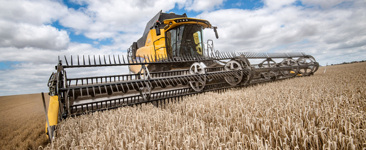 New Holland CR Revelation „Systemy Agrotroniczne” – premiera książki z mechatroniki w rolnictwie dla szkół średnich