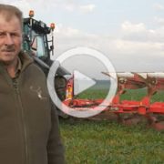 Pottinger plug Servo opinia 2022 film 180x180 Orka po caliźnie półzawieszanym pługiem obracalnym Pöttinger SERVO T 6000