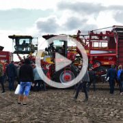 5x Grimme Ropa Holmer 2023 film 180x180 ROPA Euro Maus   załadunek buraków cukrowych (VIDEO)
