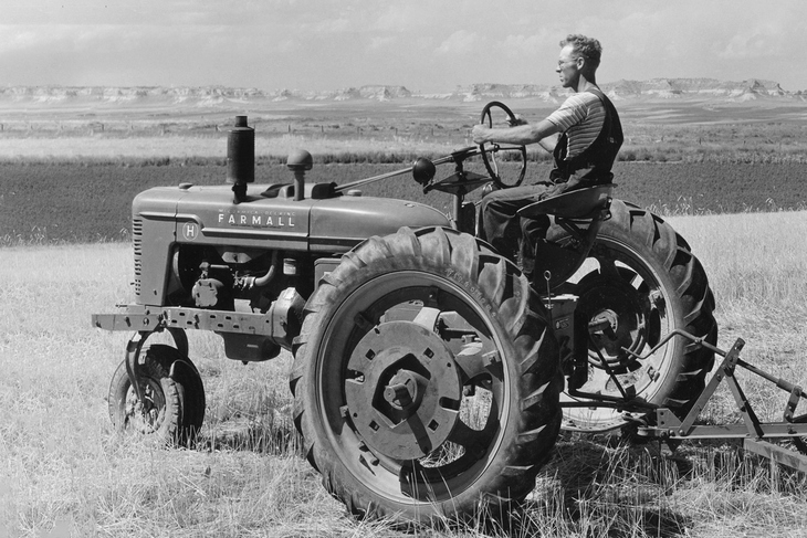 CASE IH Historical Farmall Case IH obchodzi jubileusz 100 lecia ciągnika Farmall