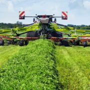Claas czysta pasza tluste mleko 180x180 Owijarka do bel Gucio XL – Unii Group nowością na AGROSHOW 2012