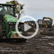 John Deere odbior burakow 2022 film 180x180 John Deere W650 i T670i w kukurydzy   Spichlerz Jaskóły   VIDEO