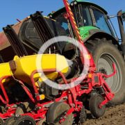 Deutz Fahr 6180 Vaderstad Tempo 2023 film 180x180 Szkolenia operatorów siewników Väderstad Tempo