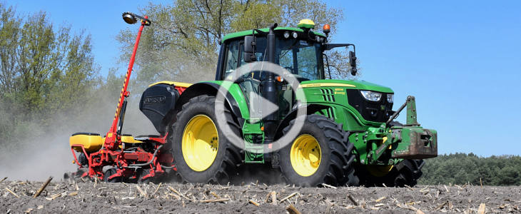 John Deere 6120M Vaderstad Tempo kukurydza 2023 film John Deere 7R 290 II Gen na kujawskich polach   FOTO