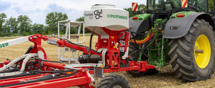 Pottinger Terria 4040 siewnik Tegosem 2 PÖTTINGER TERRIA   szeroki zakres zastosowania z siewnikiem TEGOSEM i TRACTION CONTROL