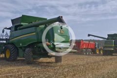 John Deere T670i Hill Master 2023 film 240x160 John Deere T670i   zakup kombajnu z finansowaniem fabrycznym   VIDEO