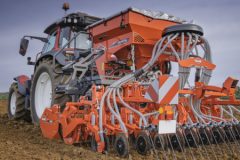 Kuhn Venta 330 240x160 KUHN świętuje 30 lecie siewnika pneumatycznego VENTA