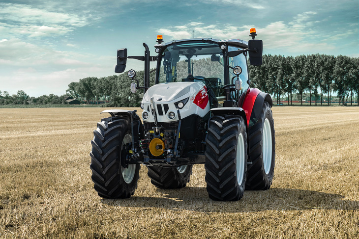 STEYR PLUS 2 Nowa seria ciągników STEYR Plus nagrodzona za wzornictwo