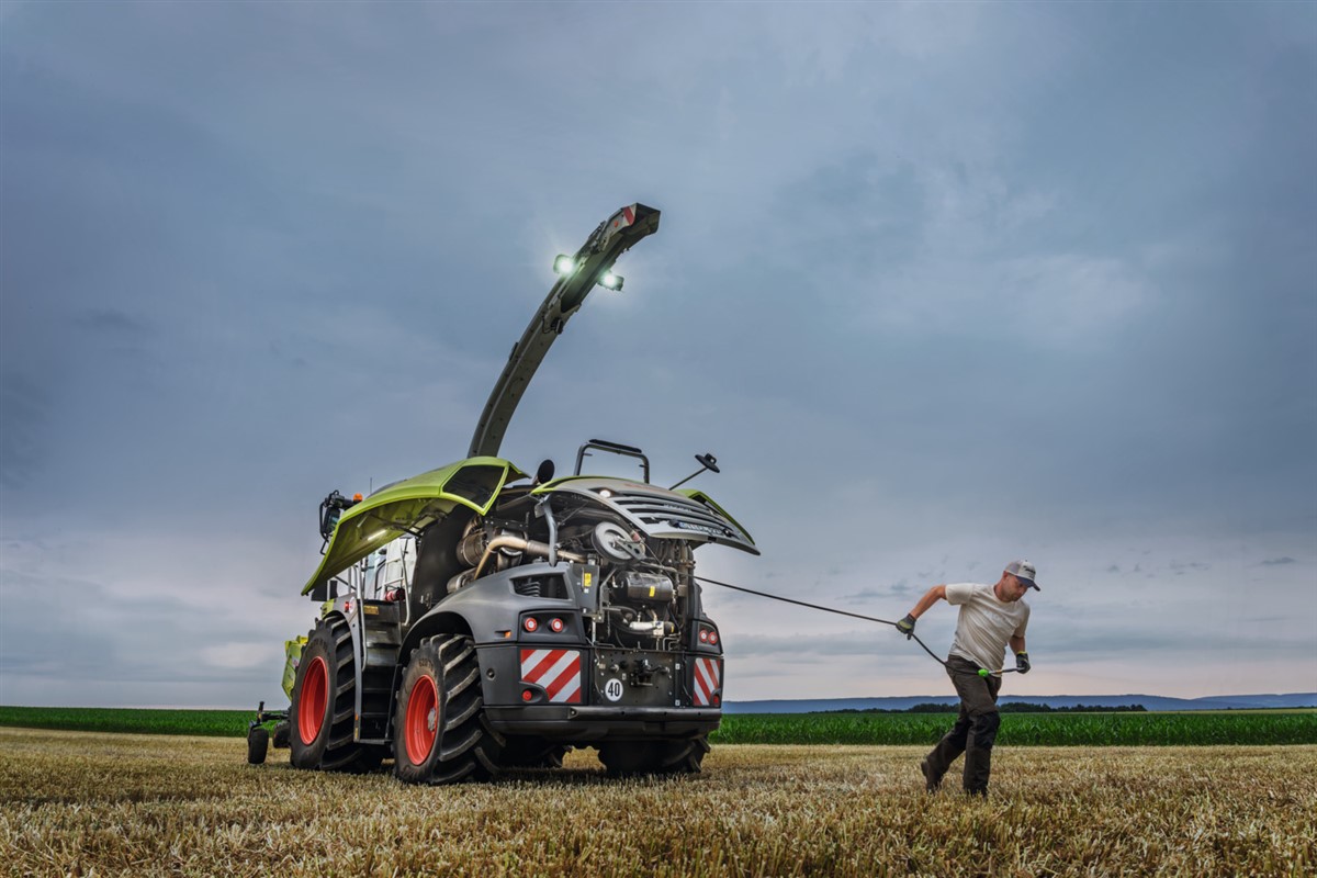 503101 27 50 lat samojezdnych sieczkarni polowych JAGUAR firmy CLAAS