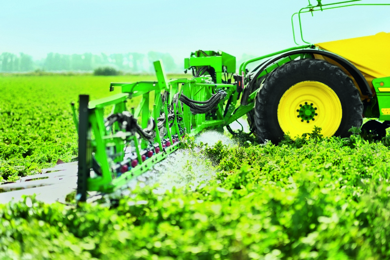 crop.zone i John Deere zdobywaja nagrode Agrifuture Award 2 crop.zone i John Deere zdobywają nagrodę Agrifuture Award za Dual.Volt.24M
