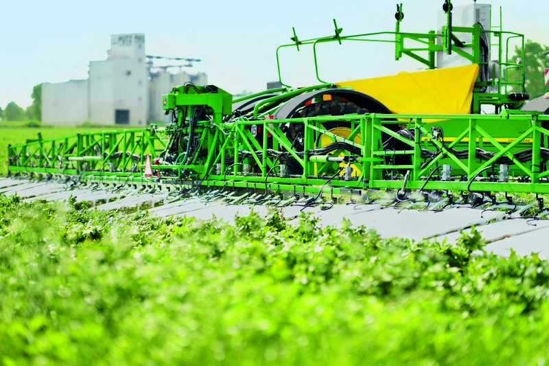 crop.zone i John Deere zdobywaja nagrode Agrifuture Award crop.zone i John Deere zdobywają nagrodę Agrifuture Award za Dual.Volt.24M