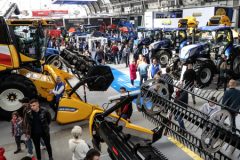 Agrotech Kielce 2024 zapowiedz 240x160 Nowa Valtra S na targach AGROTECH Kielce 2024 ? Po raz pierwszy w Polsce!