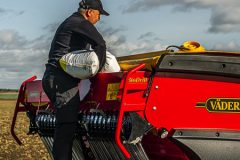 Vaderstad Spirit BioDrill 240x160 Väderstad wprowadza nową głowicę dystrybutora, zwiększającą kontrolę nad siewnikiem