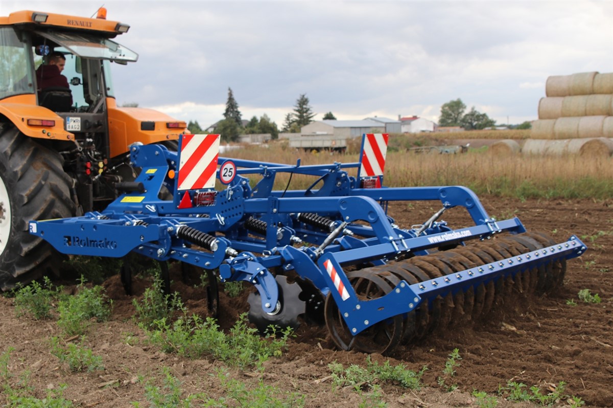 8 kultywator bezorkowy Rolmako Protesty rolników oczami producenta maszyn ? Rolmako
