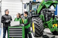 John Deere Mistrzostwa Mechanikow z Zielona Karta 240x160 Zakupiłeś używaną maszynę i co dalej?