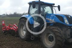 New Holland T7 Maschio Terromoto uprawa 2024 film 240x160 New Holland CR 9.90 Revelation w kukurydzy   FOTO