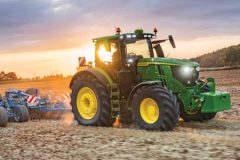 John Deere sprzedaz ciagnikow 2024 240x160 PIGMiUR gospodarzem Kongresu CLIMMAR w Gdańsku