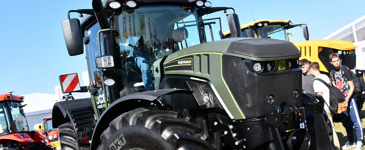 Agrihandler_JCB_Fastrac_agroshow_2024