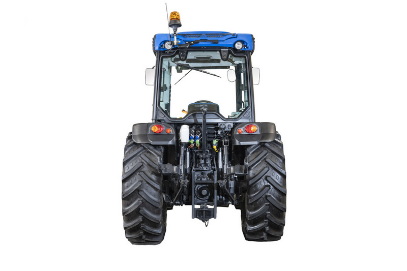 New Holland T4 110F S 02 Premierowy pokaz polowy nowych ciągników sadowniczych New Holland T4 FS ? reportaż