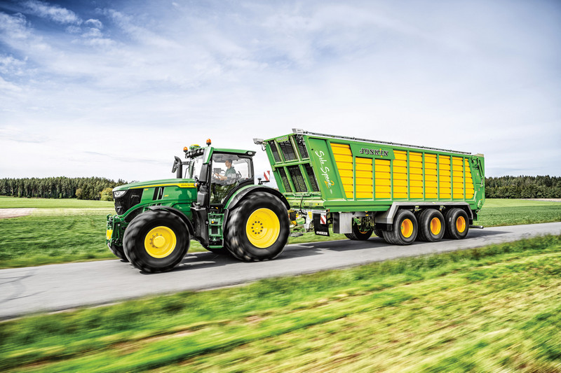 John Deere komfort w ciagnikach 1 Czy da się jeszcze poprawić komfort operatora ciągnika?