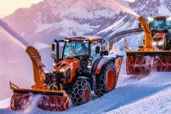 Kubota zima podsumowanie 2024 240x160 Konkurs ?Kup ciągnik, nakręć film i wygraj wyjazd do Japonii? rozstrzygnięty.