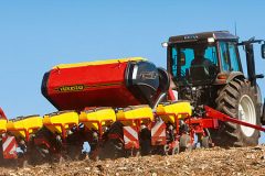 Vaderstad Tempo modyfikacje 2016 0 240x160 Pole 365FarmNet   Co daje zmienny wysiew kukurydzy?
