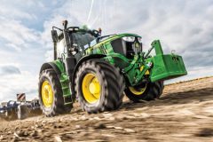 John Deere Precyzyjne stosowanie srodkow ochrony roslin 1 240x160 AGRO TECH, Minikowo 2017 w obiektywie Angeliki