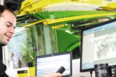 John Deere samodzielne naprawy 240x160 Jak przygotować maszyny uprawowe do sezonu ? porady firmy Farmet