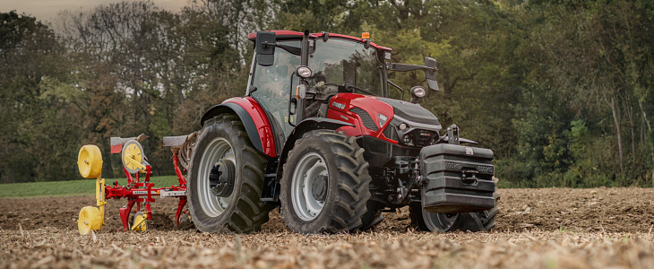 Case_IH_Farmall_C_2025