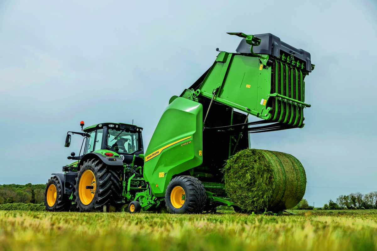 John Deere przedstawia nastepna generacje pras zwijajacych 1 John Deere wprowadza nową generację pras zwijających