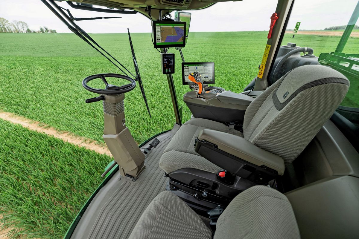 John Deere nowy samojezdny opryskiwacz 500R  Przedstawiamy nowy samojezdny opryskiwacz 500R marki John Deere