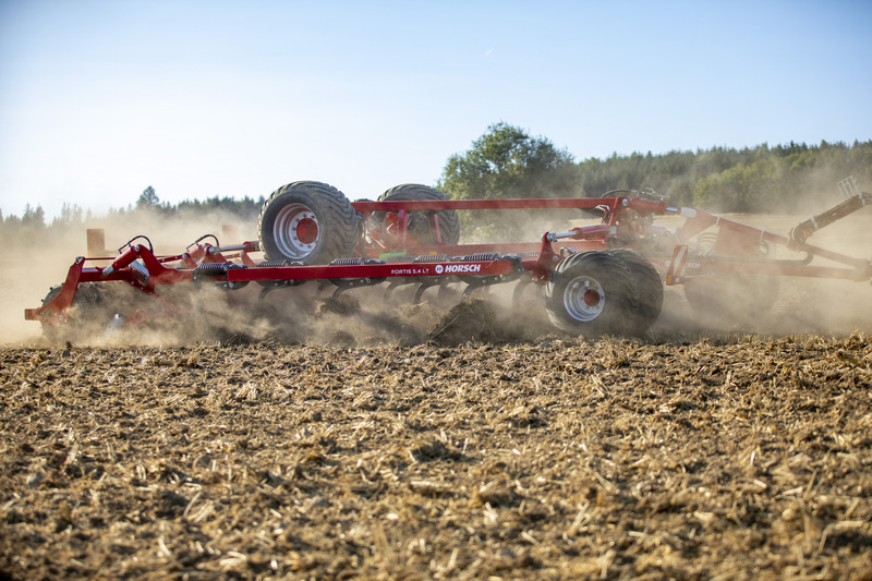 Horsch Fortis 5 4 LT 3 HORSCH Fortis LT – uniwersalny kultywator dla średnich gospodarstw