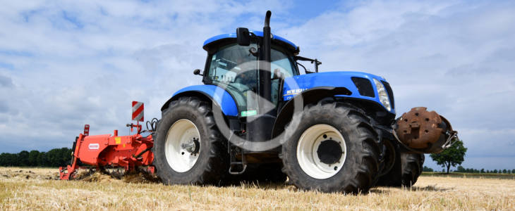 New_Holland_T7_250_Maschio_Attila_Nowinscy_film_2025