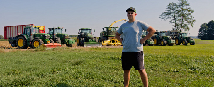 Produkcja mleka na Podlasiu: kiszonka z kukurydzy i flota John Deere w gospodarstwie Zakrzewskich John_Deere_w_gospodarstwie_Zakrzewskich