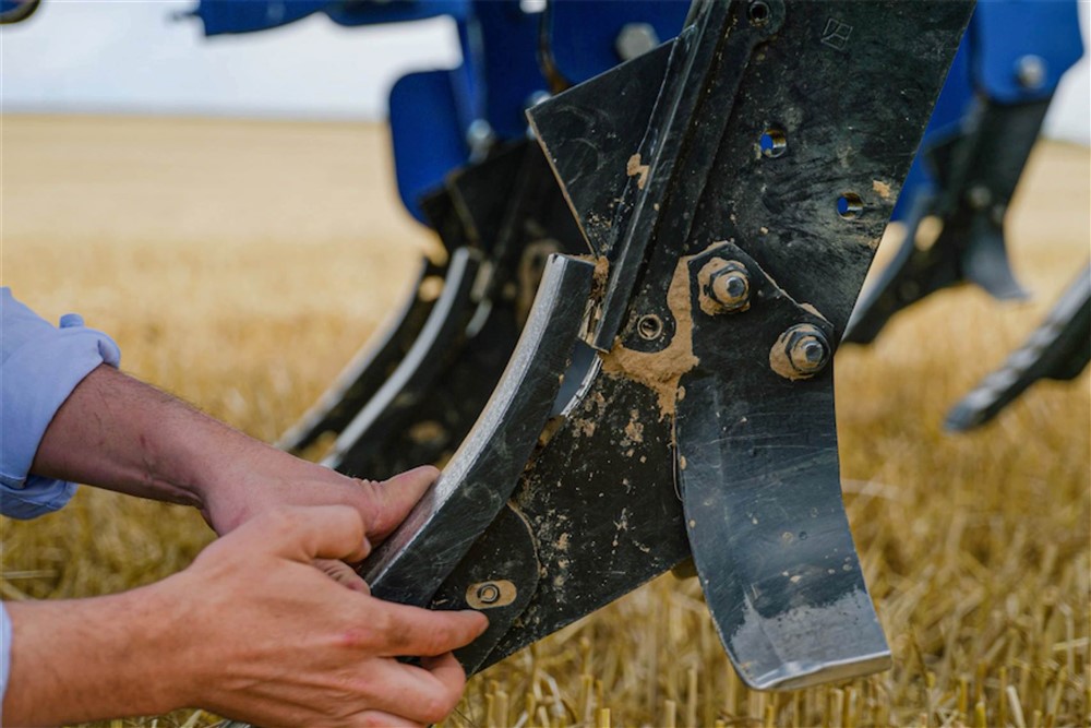 12 Rolmako Przeglad Jak właściwie przygotować maszyny uprawowe do zimy?