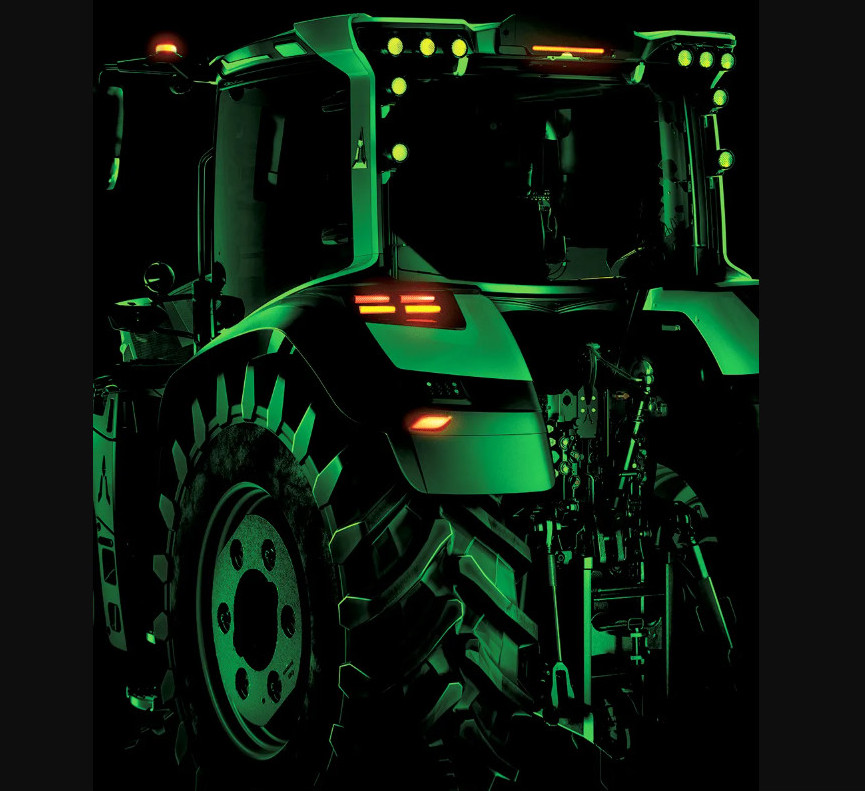 Nowa seria 8 ciągników DEUTZ FAHR – Nowa era w rozwoju marki Deutz Fahr seria 8 grafika 2 Nowa seria 8 ciągników DEUTZ FAHR – Nowa era w rozwoju marki