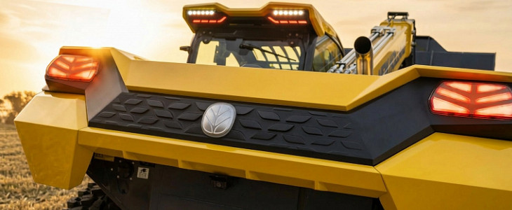 New_Holland_ladowarka_hybrydowa_prototyp